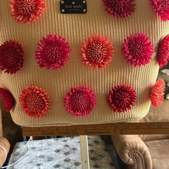 Kate Spade Beige Straw Tote with Red and Pink Floral Design - Picture 7 of 15